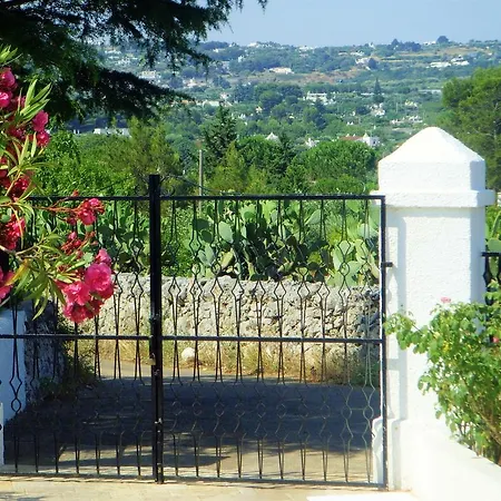 Trulli A Frascarosa Bed & Breakfast