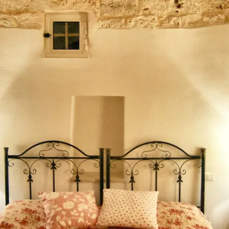 Trulli A Frascarosa * Martina Franca