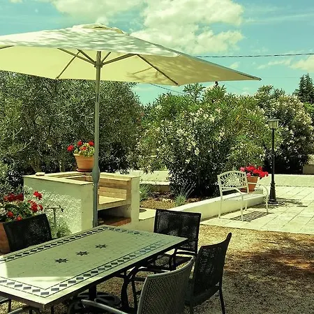 Bed & Breakfast Trulli A Frascarosa