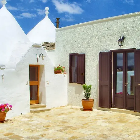Trulli A Frascarosa Bed & Breakfast